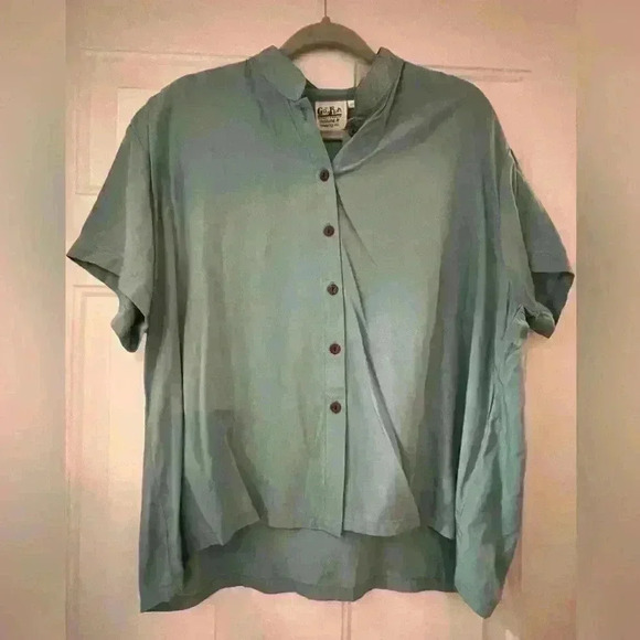 Go Fish Boutique Rayon Top NWOT XL - Picture 1 of 2